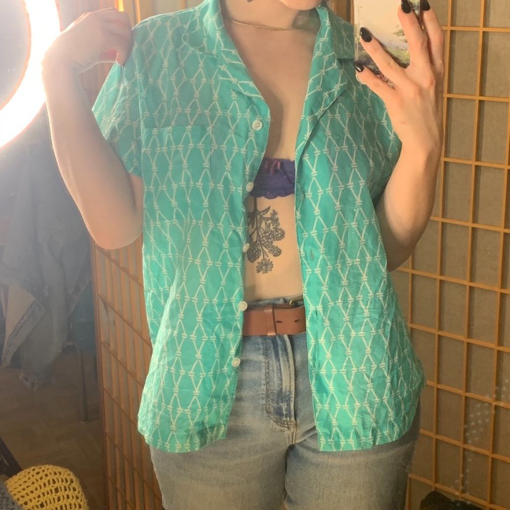 Chain Link Button-Down - Picture 5 of 5